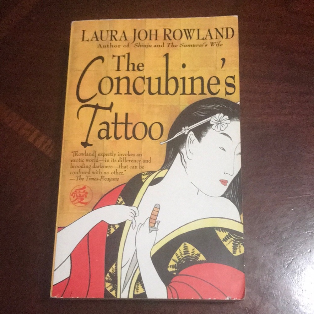 The Concubine's Tattoo by - Yellow and Black Cover